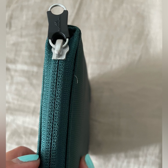 Kathmandu RFID Passport Holder - Picture 6 of 10